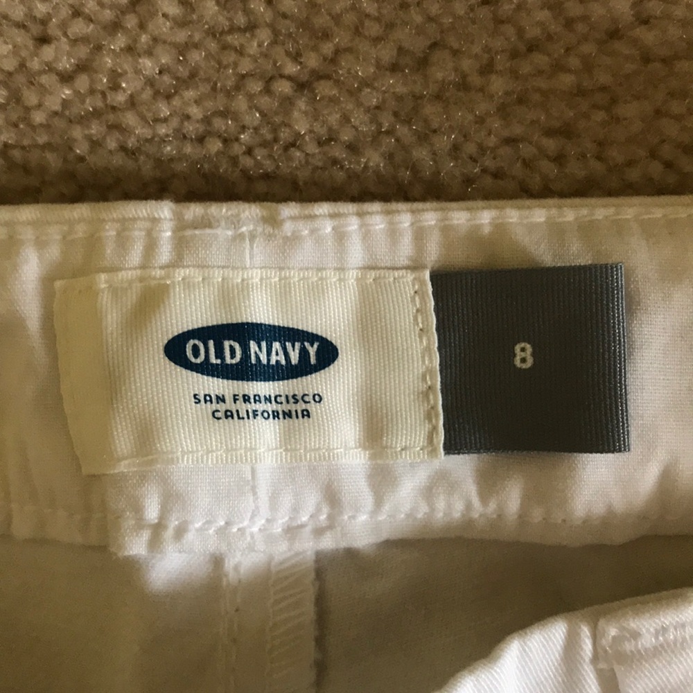 White Old Navy Shorts - Picture 4 of 4